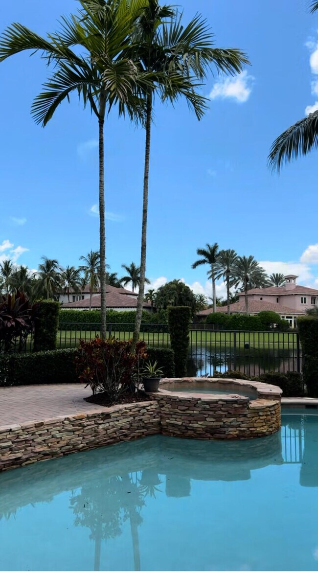Building Photo - 9407 Bridgebrook Dr