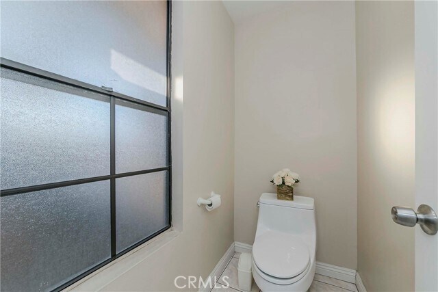 Building Photo - 2410 Plaza De Vista