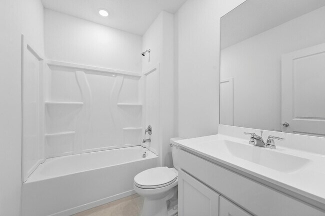 Building Photo - 10461 NW Suncrest Lp