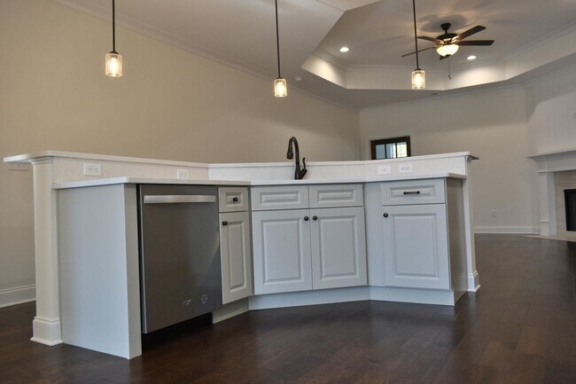 Building Photo - Townhouse for Rent in Hixson