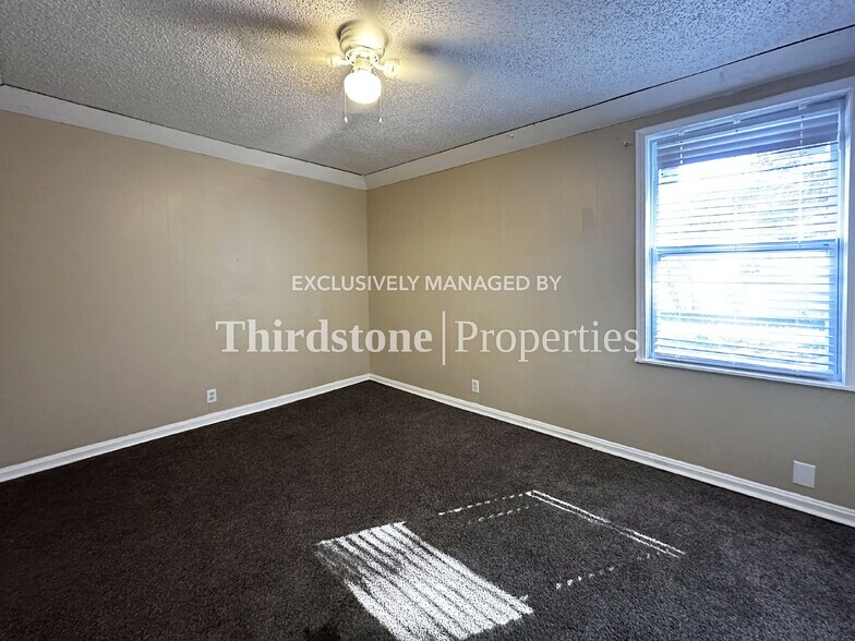 Building Photo - 1136 Maynard St