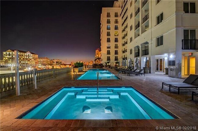 Building Photo - 10 Aragon Ave