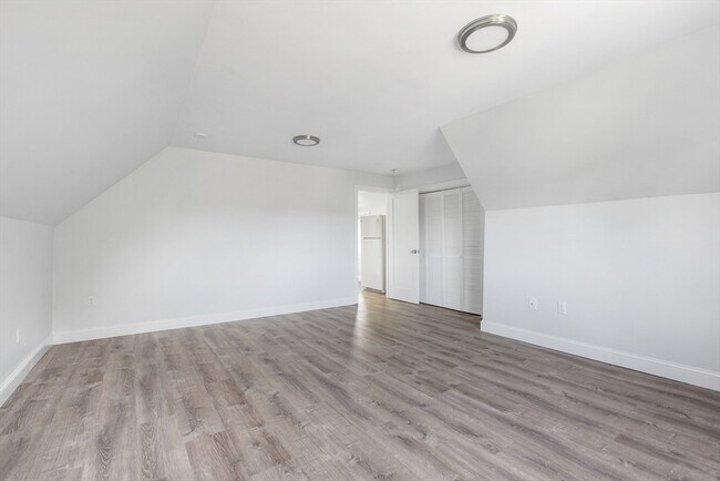 Building Photo - 62-64-64 Edson St