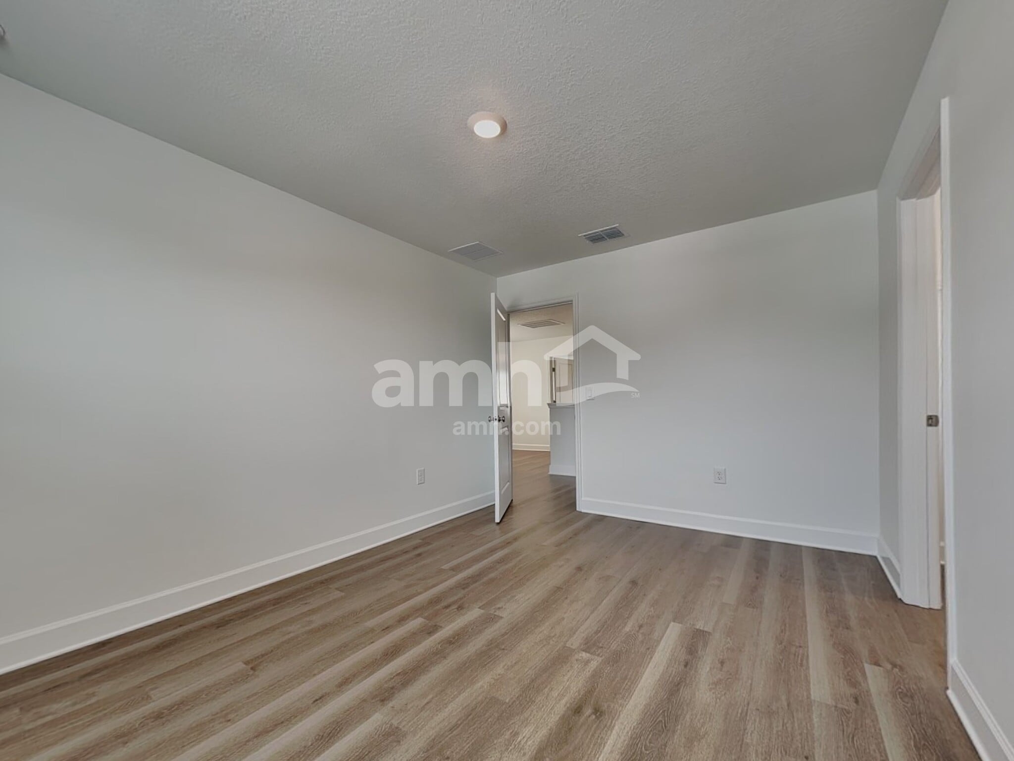 Building Photo - 16467 Cheyanne Ct