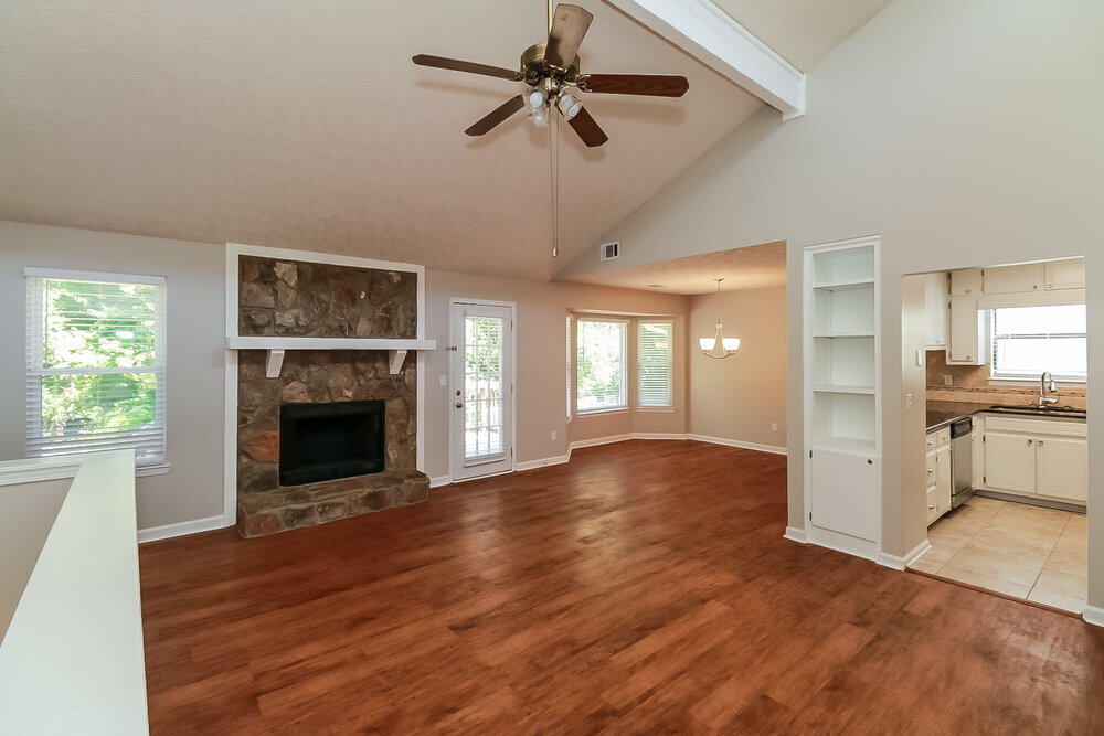 Building Photo - 10897 Morning Dove Dr