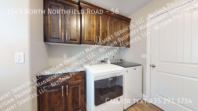 Building Photo - 1549 N Northfield Rd