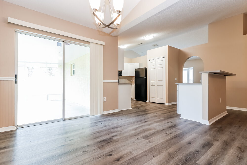 Building Photo - 14017 Tudor St