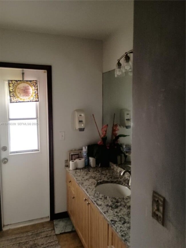 Building Photo - 1125 NW 78th Ave