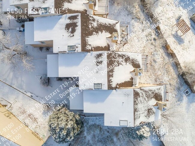 Building Photo - 5450 Fiesta Ln