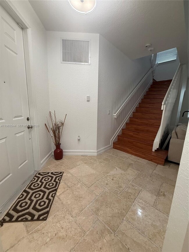 Building Photo - 3910 NE 13th Dr