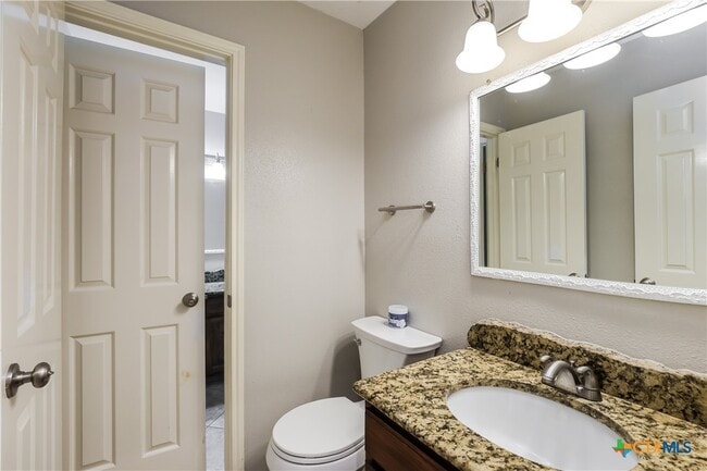 Building Photo - 13031 Feather Ridge Dr