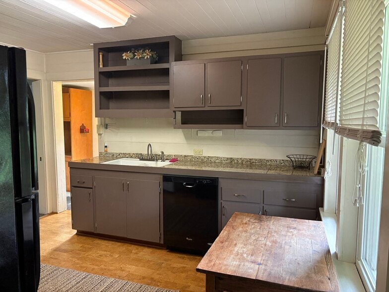 Kitchen, sink view - 3837 Old Hendersonville Highway