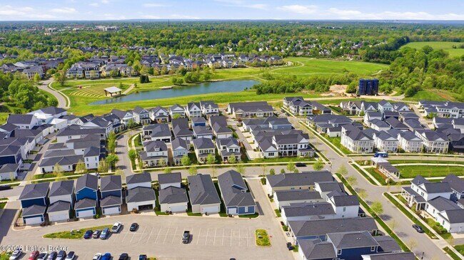 Building Photo - 6204 Moonseed St