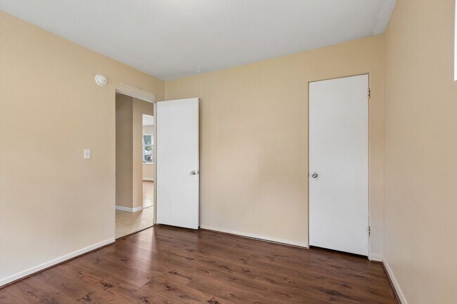 Building Photo - Charming 3-Bedroom Home in a Prime Aksarben Location!