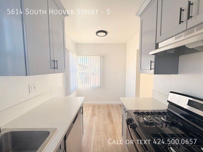 Building Photo - 5614 S Hoover St