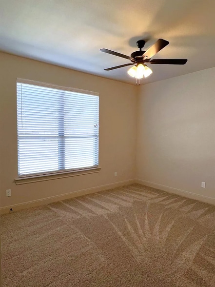 Building Photo - 2801 133rd St