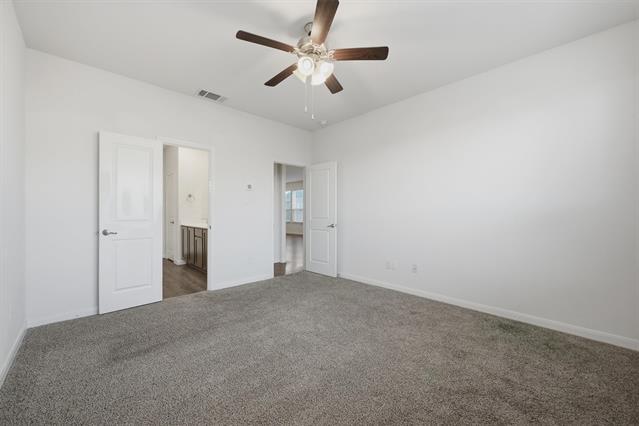 Building Photo - 3947 Oak Crk Cir
