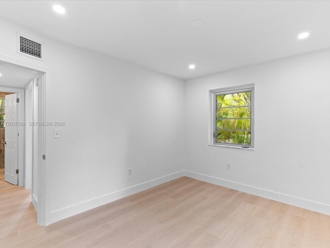 Building Photo - 5625 SW 80th St