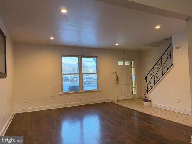 Building Photo - 3330 Bryan Ct