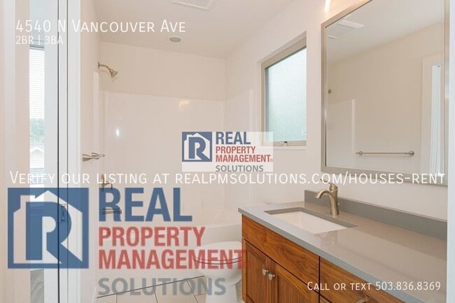 Building Photo - 4540 N Vancouver Ave