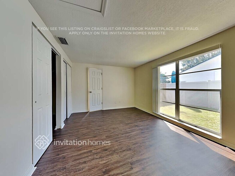 Building Photo - 10102 Benbrook Ct
