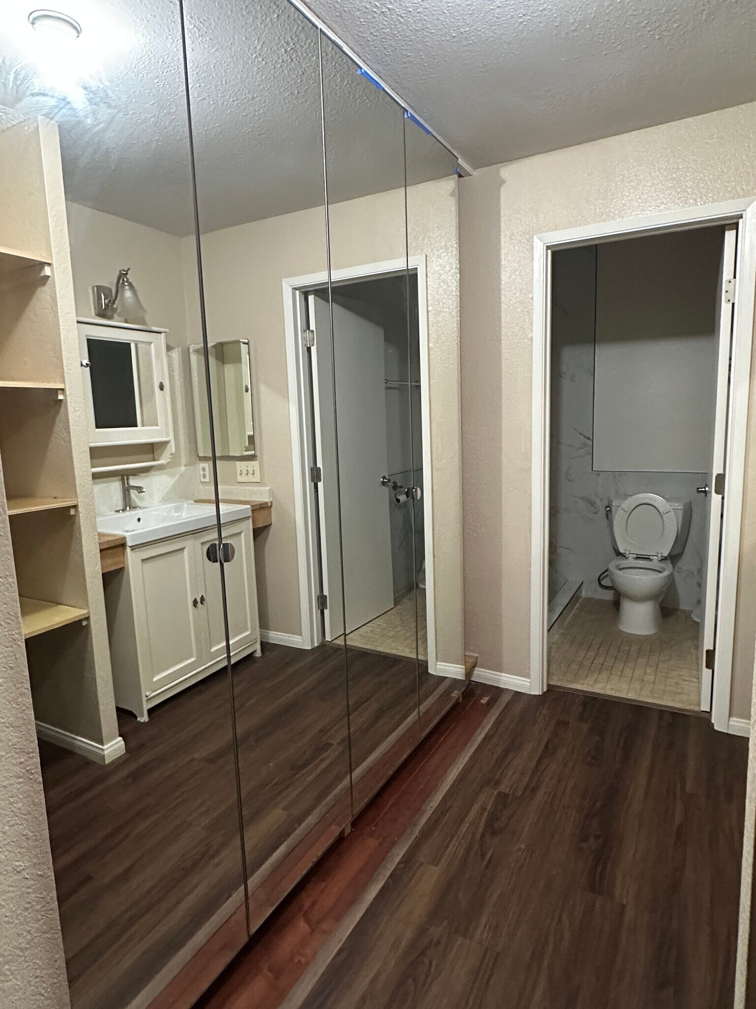 Building Photo - 10970 Summerdale Way