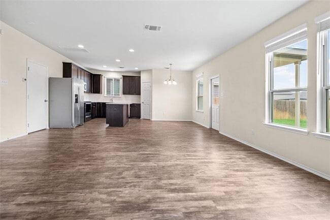 Building Photo - 457 Bedford Falls Ln