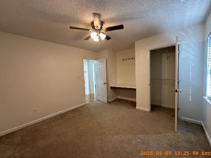 Building Photo - Spacious 3 Bedroom Home-122 Horse Shoe Bend