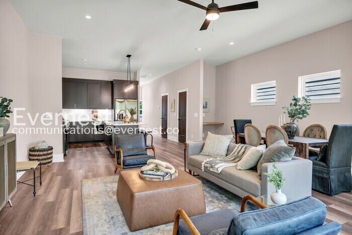 Building Photo - 1084 Noble Lp