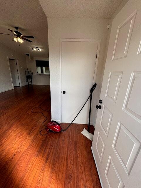 Building Photo - 1200 Lakewood Ave