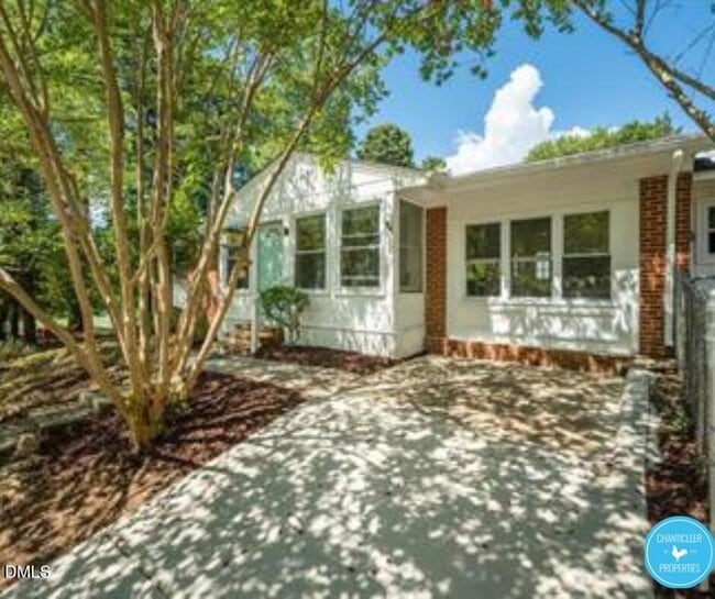 Building Photo - 2407 Mc Gehee St