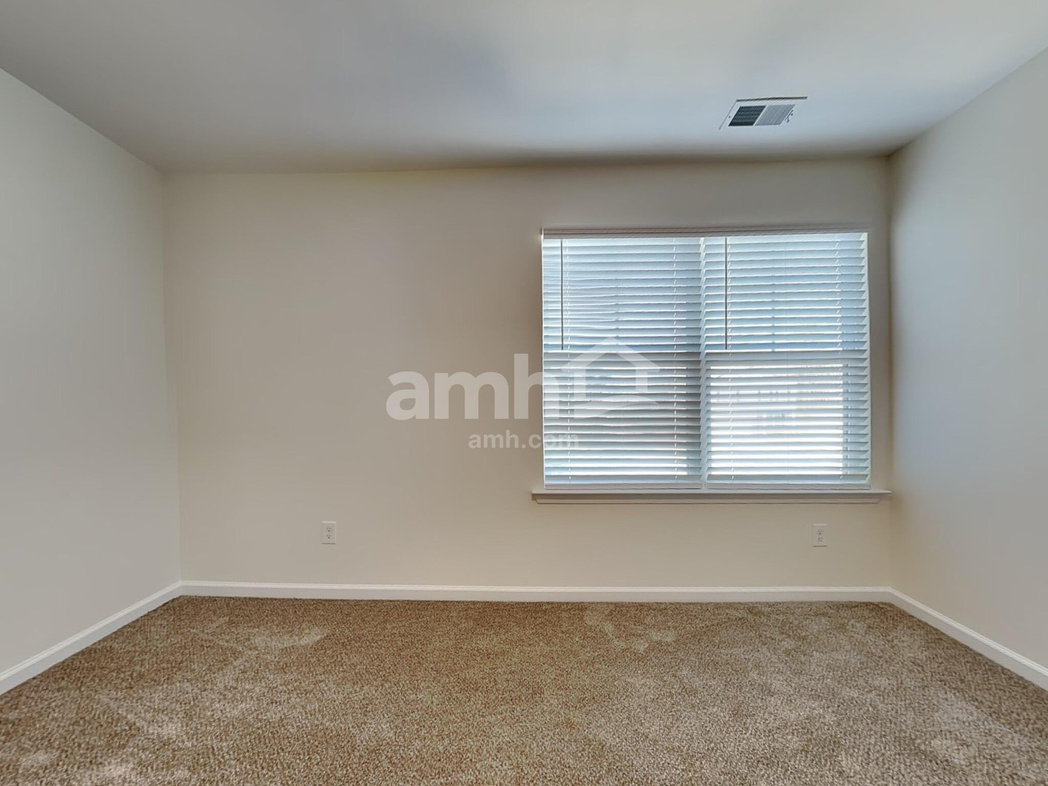 Building Photo - 121 Decker Dr