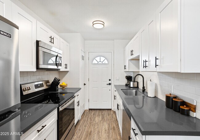 Building Photo - 4534 N 74th St