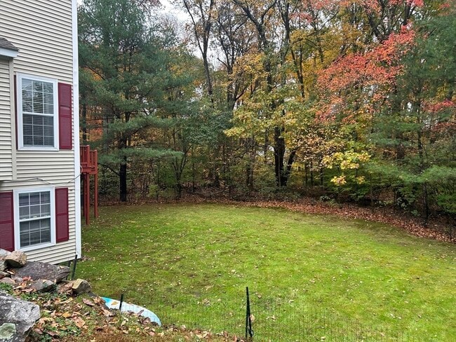 Building Photo - 6 Candlewood Ln