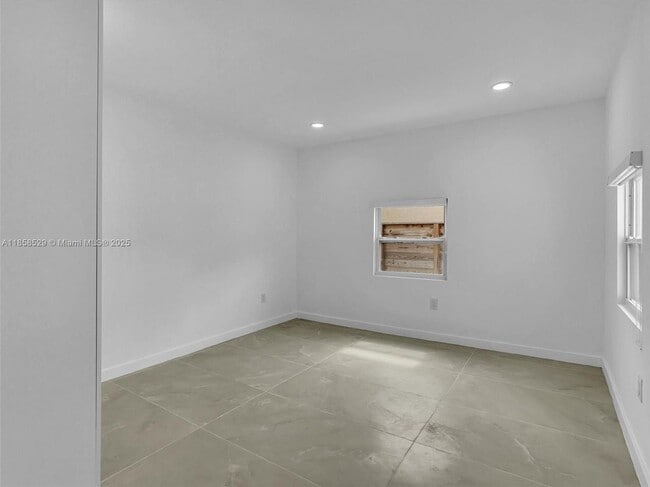 Building Photo - 107 Central Ave