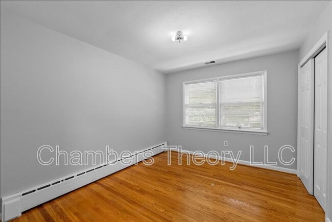 Building Photo - 3035 Hazelton St