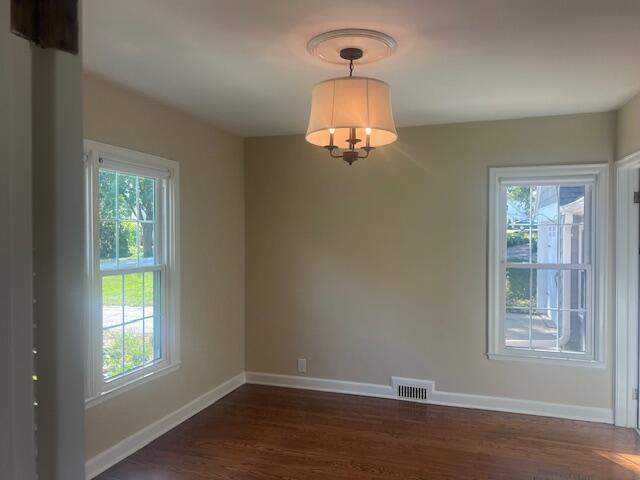 Building Photo - 645 Hi View Ct