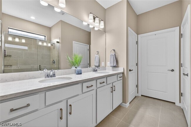 Building Photo - 20548 Pebble Gln Dr