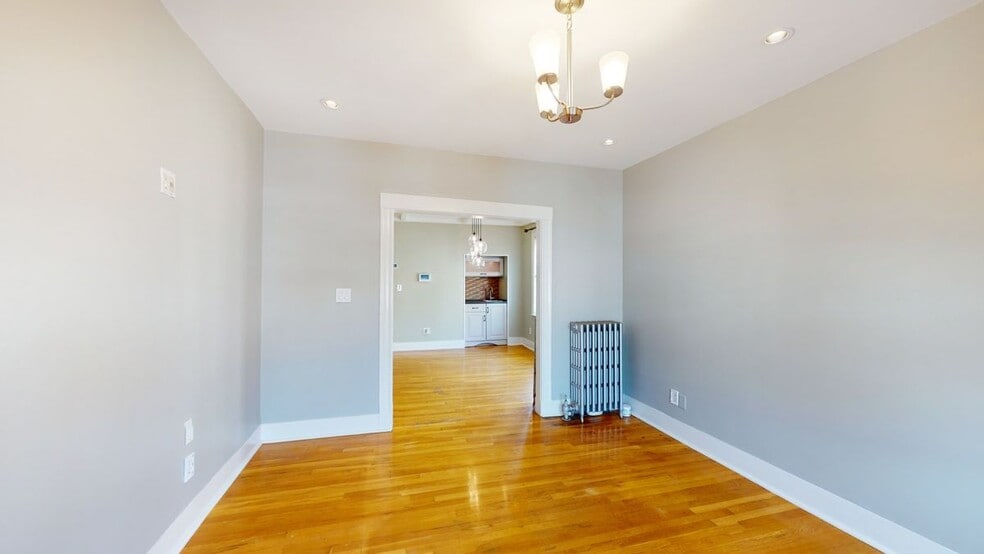 Building Photo - 63 Whitten St