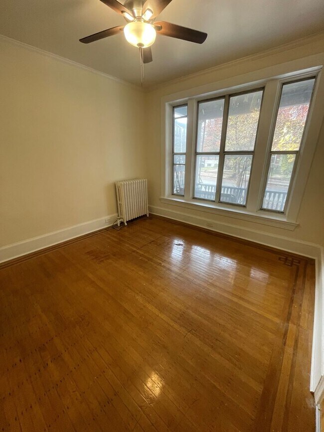 Building Photo - Charming Apartment Units in Charles Village, Baltimore, MD!