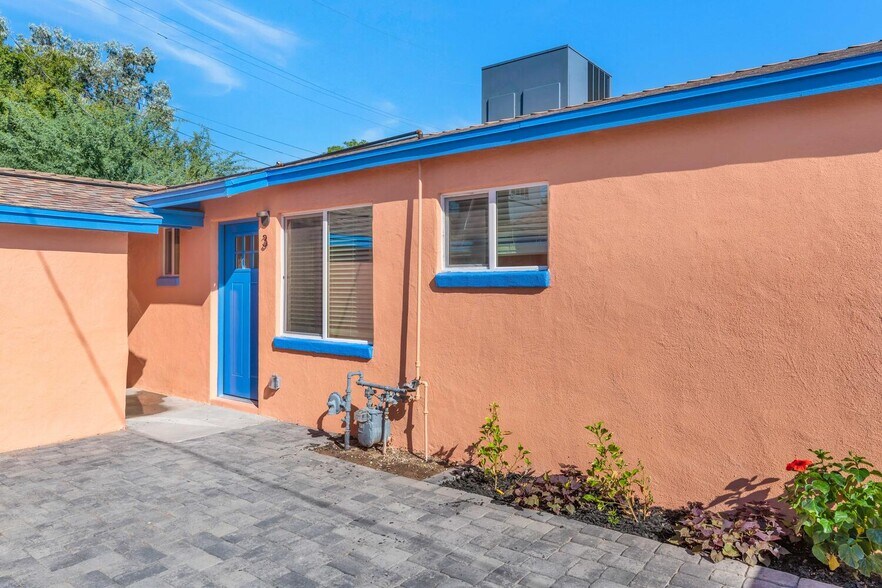 Building Photo - 2610 N 24th St