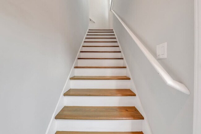 Building Photo - 306 W Gaston St