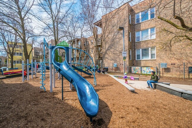Building Photo - 6721 N Lakewood Ave