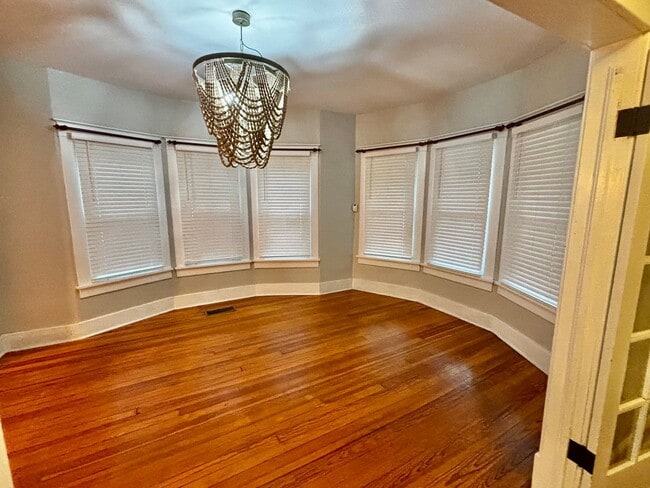 Building Photo - Italian Estates Property Management