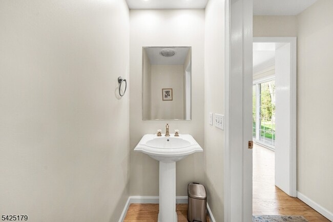 Building Photo - 112 Peapack Rd