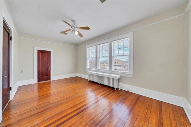 Building Photo - 1144 Wasena Ave SW