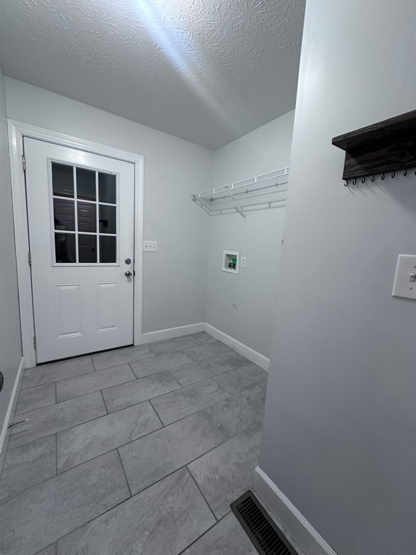 Building Photo - 1599 Tucker Schoolhouse Rd