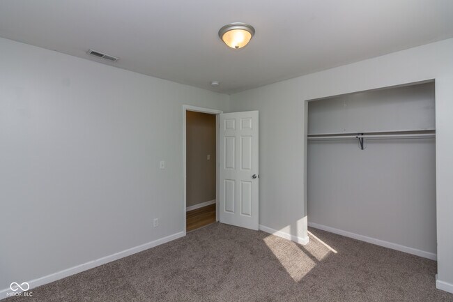 Building Photo - 1602 S Grant Ave