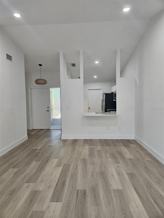 Building Photo - 339 Petrea Dr