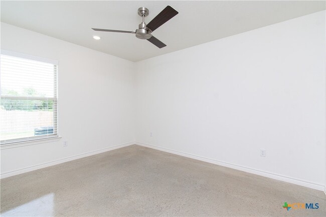 Building Photo - 1235 Concord Dr